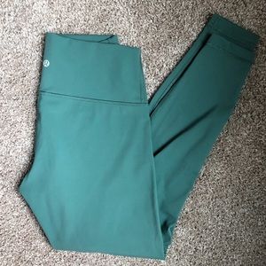 Wunder Under Hi Rise // Lululemon